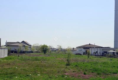 Teren intravilan de 4200 mp, în 9 Mai - 5