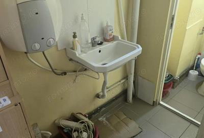 Inchiriez spatiu comercial in Deva, zona ultracentrala (Decebal, Exim Bank), suprafata utila 24 mp, - 3