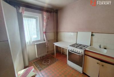 Apartament cu 2 camere semidecomandat, mobilat în Complex Studențesc - 1