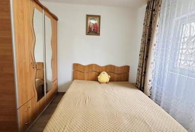 Apartament cu 2 camere semidecomandat, mobilat în Berceni