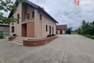 Casă individuală cu 5 camere cu Garaj în Izvin - 1