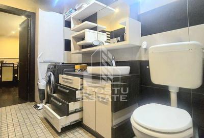 Apartament 3 camere Boul Rosu cu loc de parcare - 1