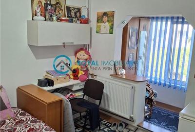 Apartament cu 3 camere decomandat în Cantacuzino - 10
