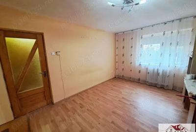 Vanzare apartament doua camere in Cugir, etaj 1 - 2