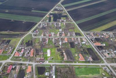 Teren de 2799 mp, în Peregu Mic - 2