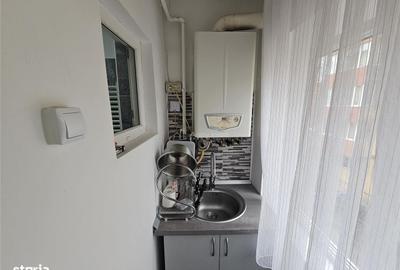 Garsonieră decomandată, mobilată în Micro IV - 18