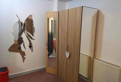 Apartament cu 2 camere, mobilat în Baza 3 - 3