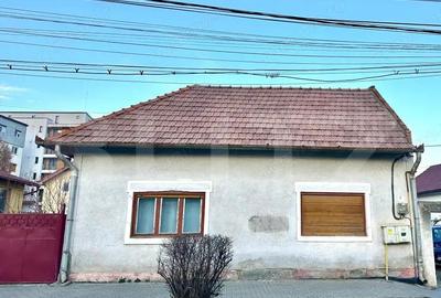 Casa 3 camere si teren 1068 mp,Centru - 2