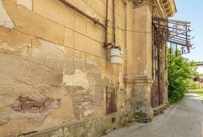 Piata Victoriei Mihalache stradal Corp Casa monument curt... - 8