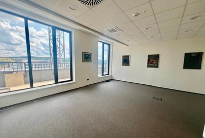 Spațiu comercial, de 146 mp, în Semicentral - 3