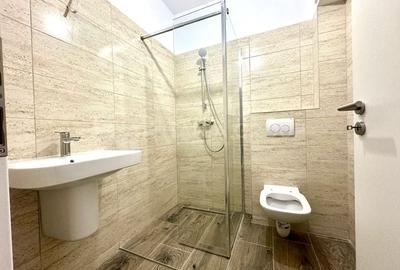 Apartament nemobilat, 3 camere 2 bai+parcare, Zona Coresi Apartament nemobilat, 3 camere 2 bai+parcare, Zona Coresi - 9