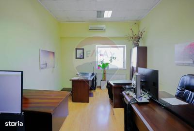 Spațiu comercial, de 1,230 mp, în Vest - 18