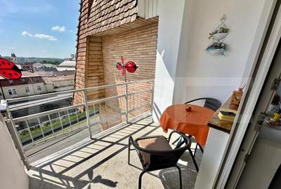 Apartament 3 camere,2 balcoane,complet renovat,Zona centrala - 9