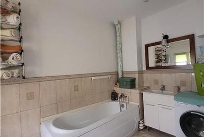 Casă individuală cu 6 camere cu Teren 119 Mp în Central - 18