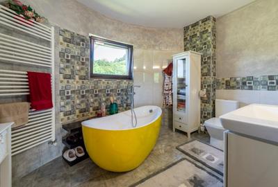 Casa exclusivista cu vedere panoramica, piscina si gradina - Dealul Capela - 8