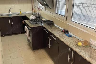 Apartament cu 5 camere în Central - 9