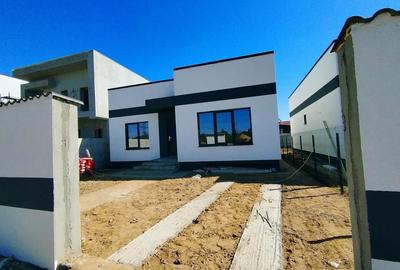 Casa parter, zona DAMILA, 110mp construiti, teren 300mp - 1