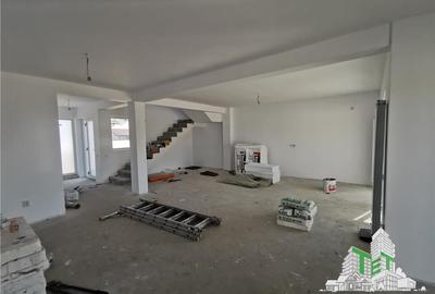 Vila lux 4 camere incalzire pardoseala cu terasa mare langa Soseaua de Centura - 4