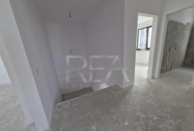 Duplex compus din doua case la 1,3 kilometri de sta?ia de - 15