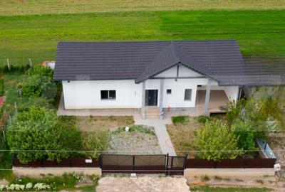Casa individuala cu 4 camere,130 mp utili,450 mp teren,Sard - 2