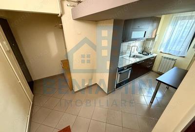 Apartament cu 2 camere semidecomandat în Craiovița Nouă - 3