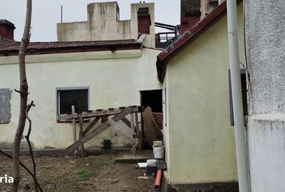 Casă cu 4 camere cu Canalizare în Griviței - 4