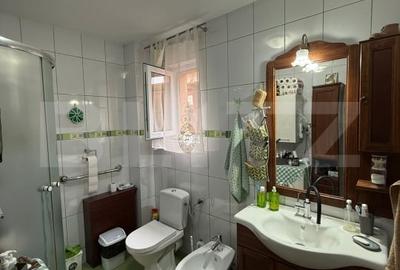 Casă individuală cu 6 camere cu Canalizare în Tătărași - 13