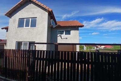 Casa spatioasa P+M cu teren generos - Agigea, Zona Stadion - 3