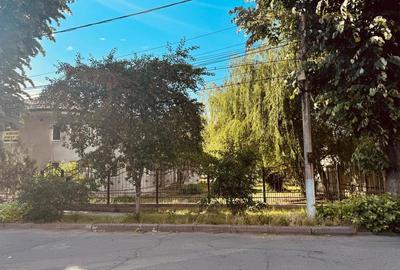 Inchiriez spatiu - 2