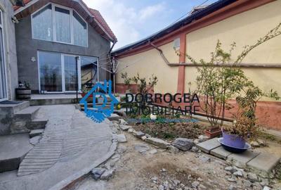 ULTRACENTRAL -CASA 4 CAMERE ,TEREN 187 MP, CENTRALA GAZ - 2