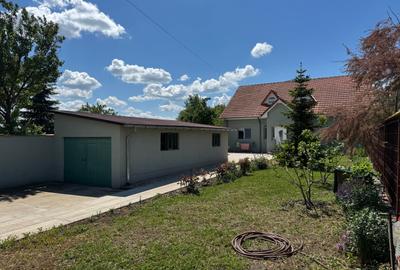 Vila cu curte generoasă Lazu - 20