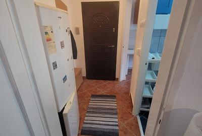 Garsonieră decomandată în Astra