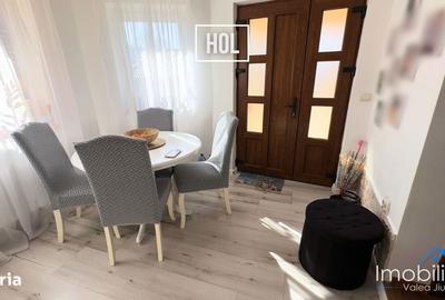 Casă cu 4 camere cu Teren 2700 Mp în Central - 10