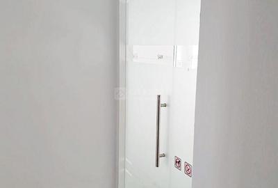 Birou, de 41 mp, în Central - 5