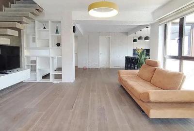 Priveliste Panoramica Spre Oras Si Masivul Tampa - 6