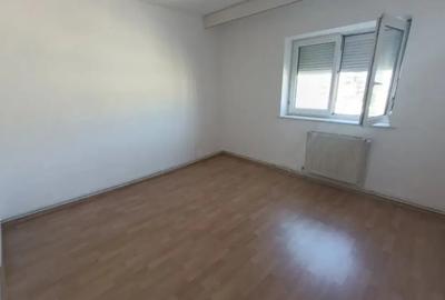 Apartament cu 4 camere decomandat în Bartolomeu - 4
