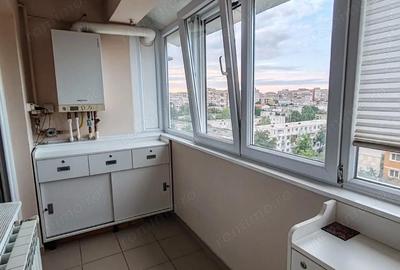 Apartament cu 4 camere decomandat în Micro 20 - 4