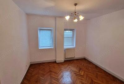 Vand apartament cu 2 camere 64 mp utili, etaj 1, balcon pe col? + boxa inalta inscrisa in CF - 4