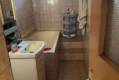 Apartament cu 2 camere nedecomandat în Central