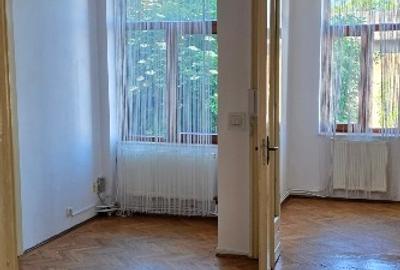 Apartament cu 3 camere decomandat în Calea Călărașilor - 5