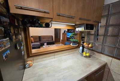 Re?i?a, apartament 4 camere, 100 mp, etaj 2, zona Micro II - 14