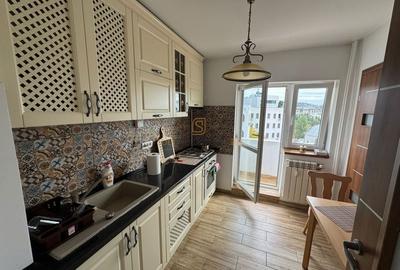 Apartament 3 camere decomandat, spatios, 5/8 -Bd.Unirii, Comision 0% - 9