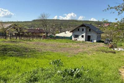 Casă cu 4 camere cu Teren 1450 Mp în Rediu - 2