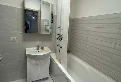 Apartament cu 2 camere în Apărătorii Patriei - 1