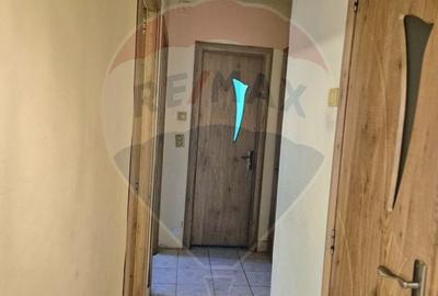 Apartament cu 4 camere de vânzare în zona Central - 9