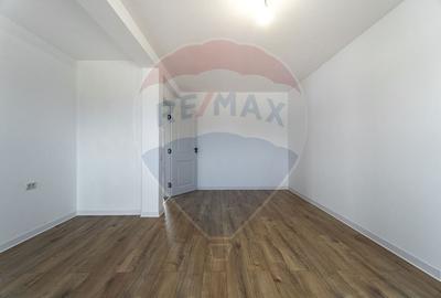 Casă cu 4 camere cu Teren 397 Mp în Tărlungeni - 14