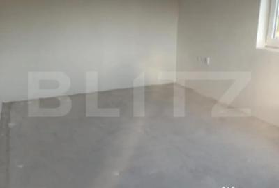 Casă cu 3 camere cu Teren 10 Mp în Central - 2