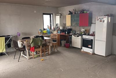 Vand casa cu 3 camere - 4