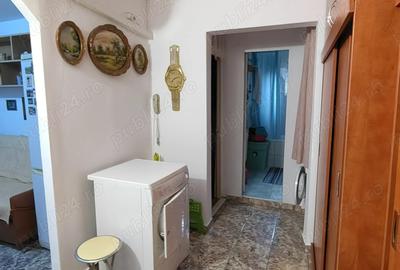 Apartament cu 2 camere de inchiriat in zona Soarelui - 1