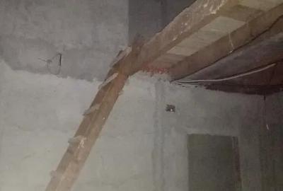 Casă cu 5 camere cu Teren 1000 Mp în Peciu Nou - 2